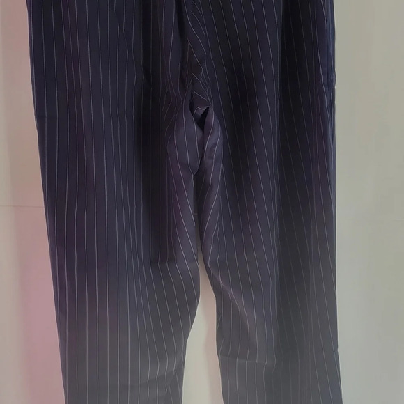Dress pants - Picture 2 of 2